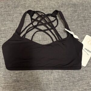 NWT Lululemon Free To Be Wild Bra